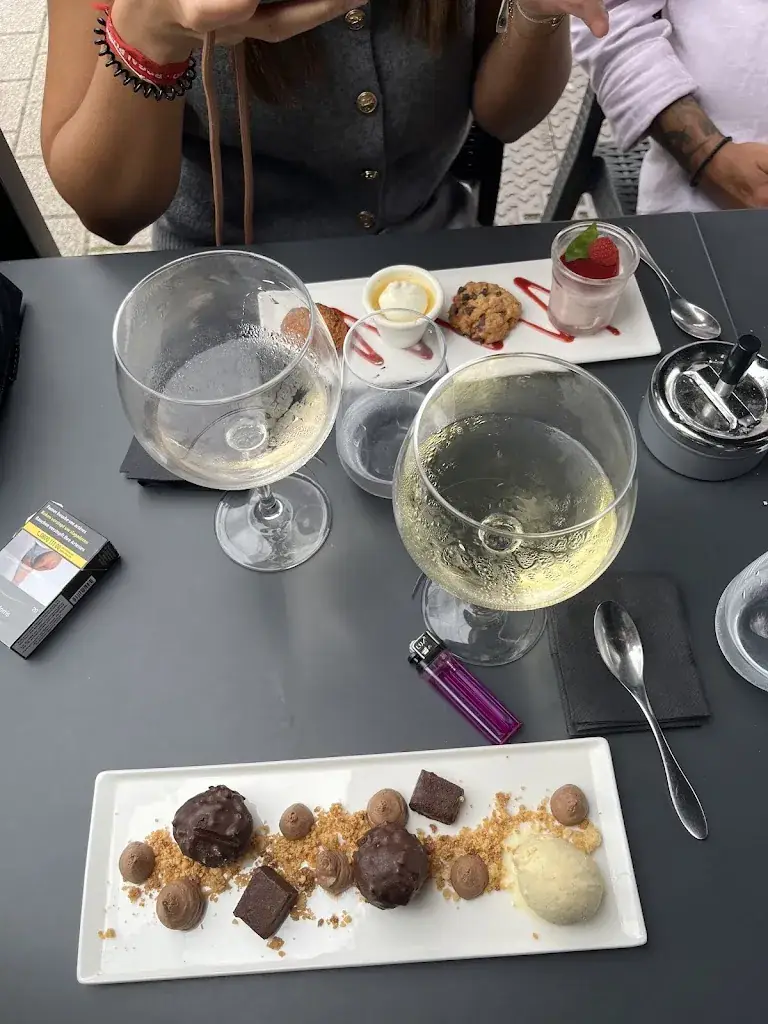 Lea_Le Biplet_Lille_review