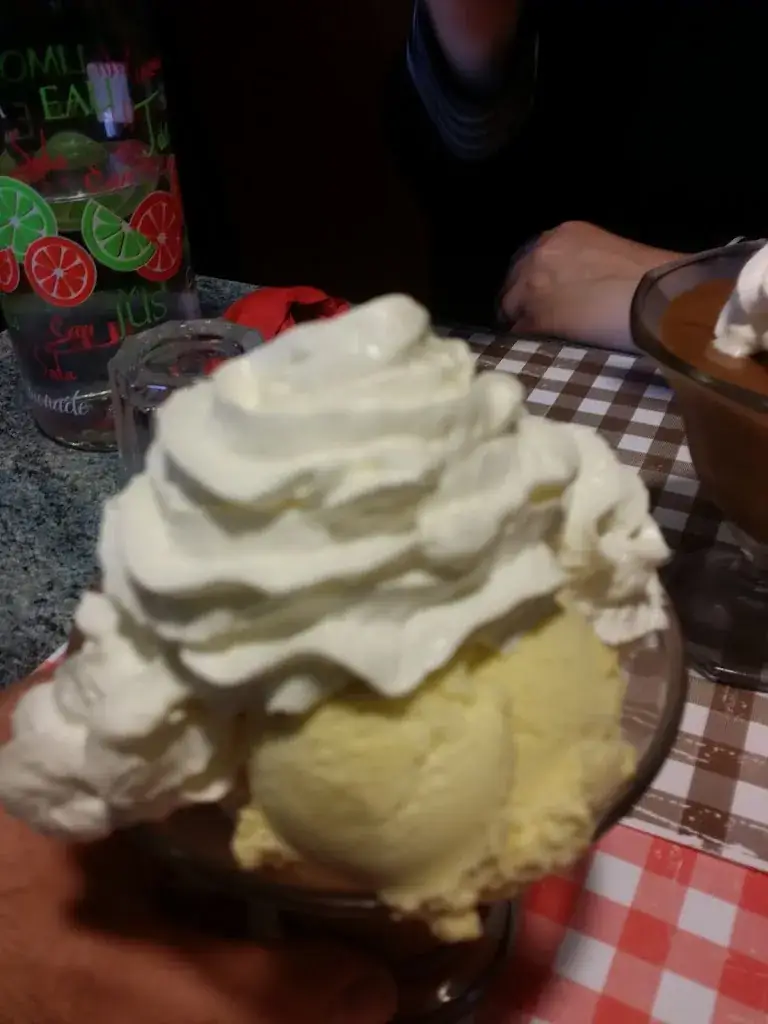 Michael Plop_Au P'tit Lorginois_Lorgies_review