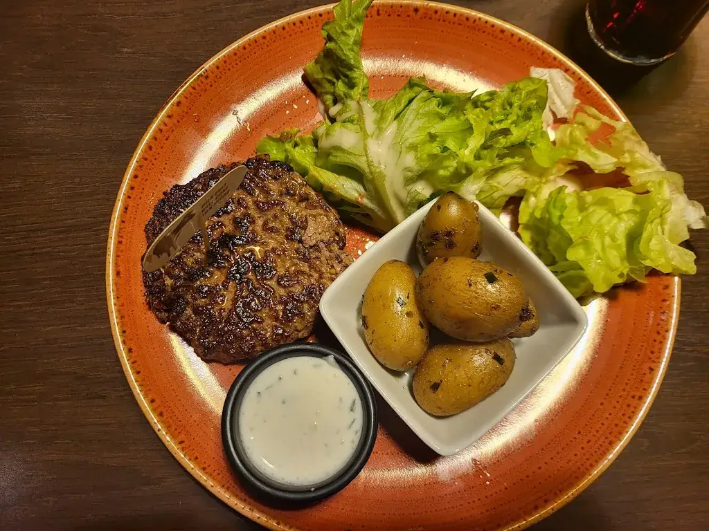 Claudia Muscu_Restaurant Loon Garden_Loon-Plage_review