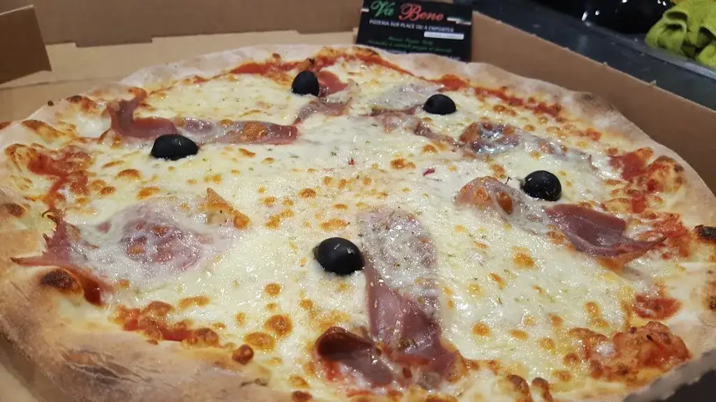 Pizzeria Va Bene restaurant in Loon-Plage