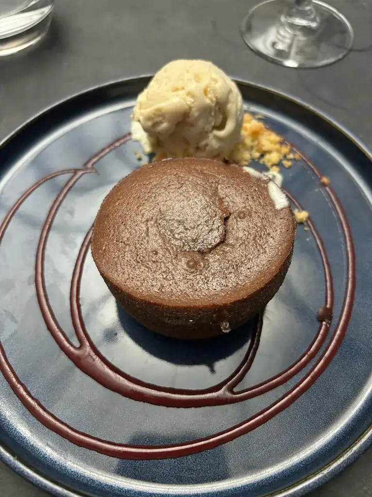 Margo Herbin_RESTAURANT L'ESPRIT GOURMAND_Crest_reseña