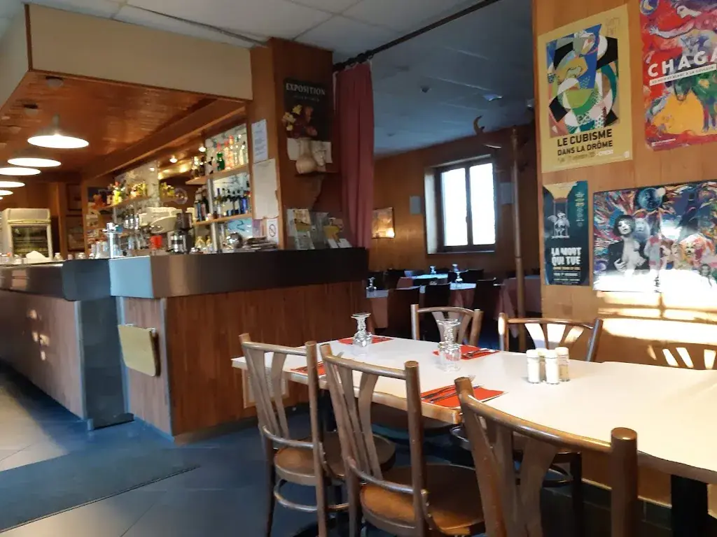 Restaurant La Petite Auberge restaurante en Crest