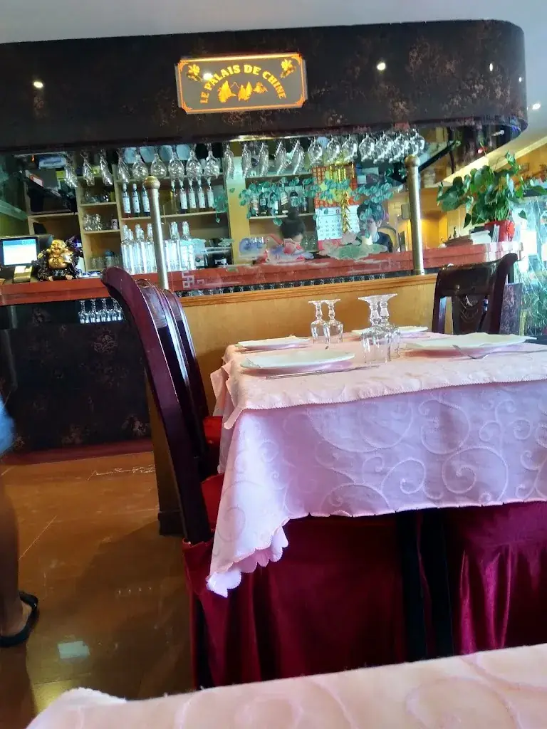 John Hunt_Le Palais de Chine_Longueau_review