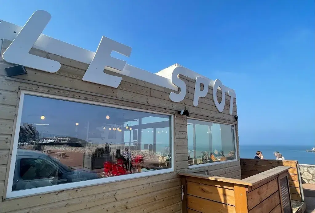 Le spot restaurant in Portel