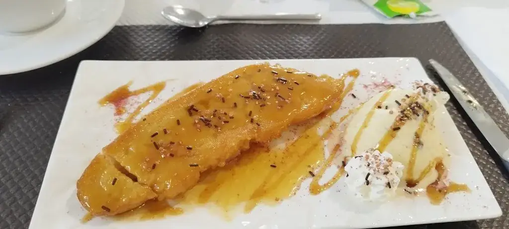 L'entre Deux restaurant in Portel