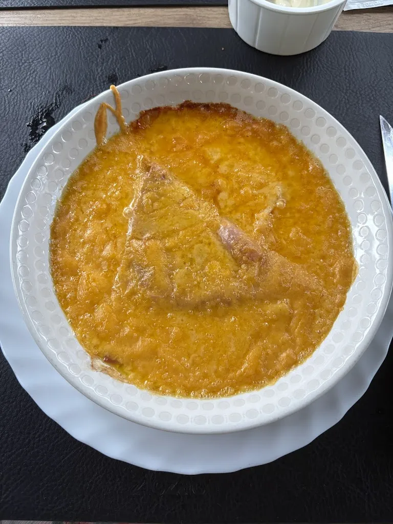 Rozenn Poullain_Le Coq gaulois_Portel_review