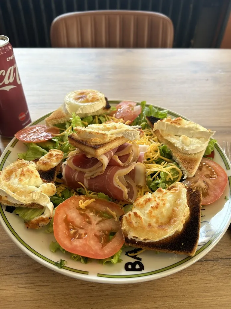 Alexie Debette_Le Coq gaulois_Portel_review