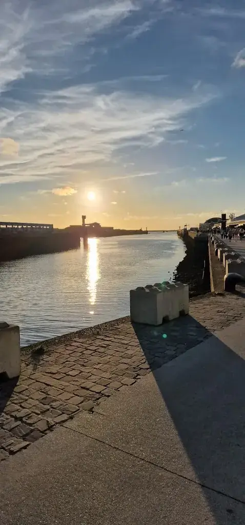 chris ewudzi_L'escale Boulogne-sur-mer_Boulogne-sur-Mer_Bewertung