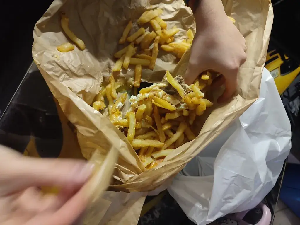 Wolf Et Neko_La friterie du coin_Portel_review