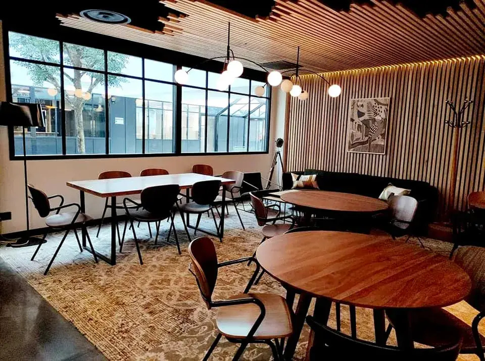 AGAPONIA WORKING KF/FOODING PLACE_Lezennes_slider_image_3