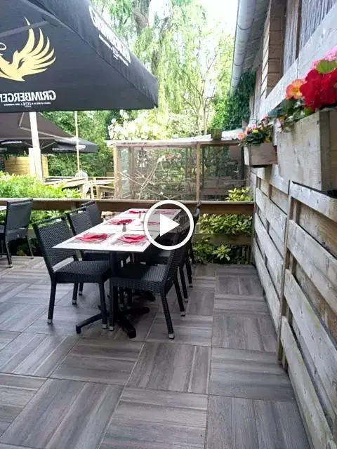 Cafe Brasserie Du Centre_Marck_slider_image_2