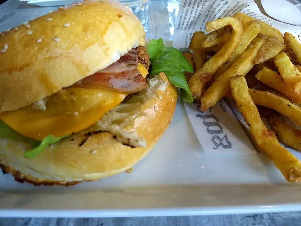 B & J H_Le Grizzly_Albertville_recensione