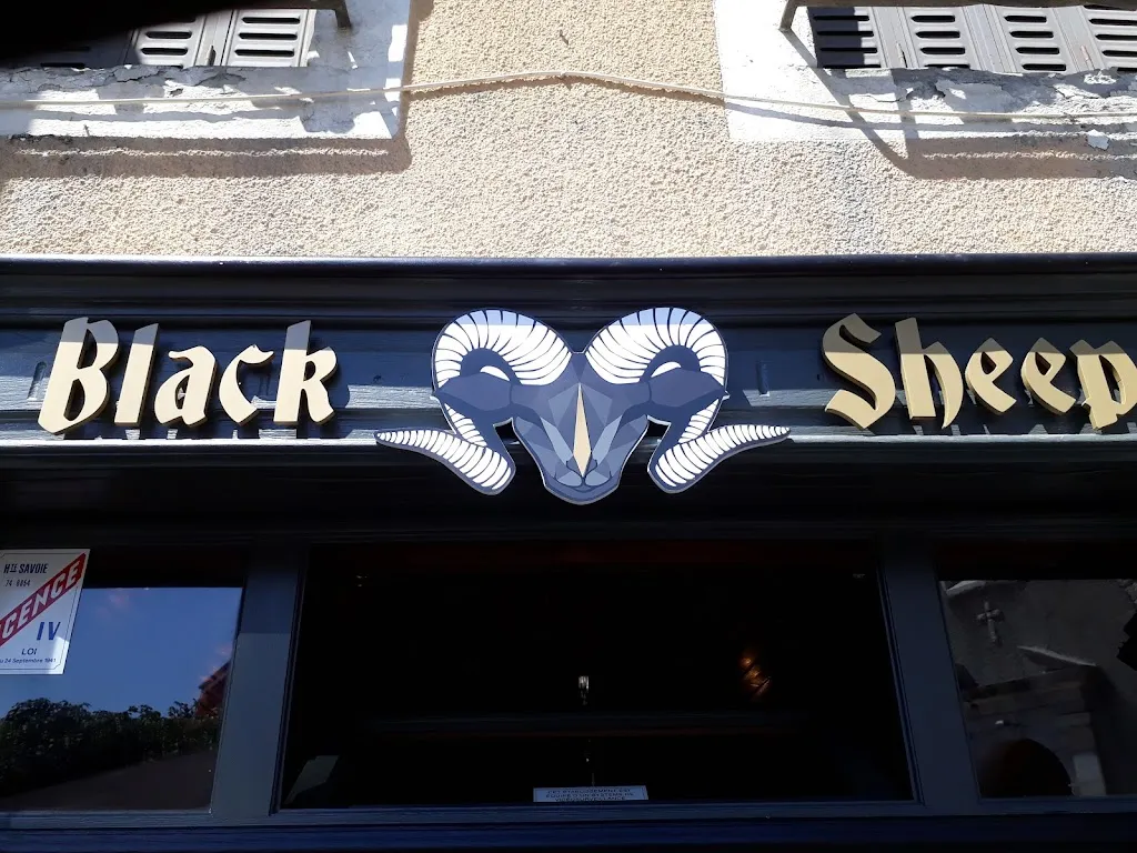 LE BLACK SHEEP_Cruseilles_slider_image_1