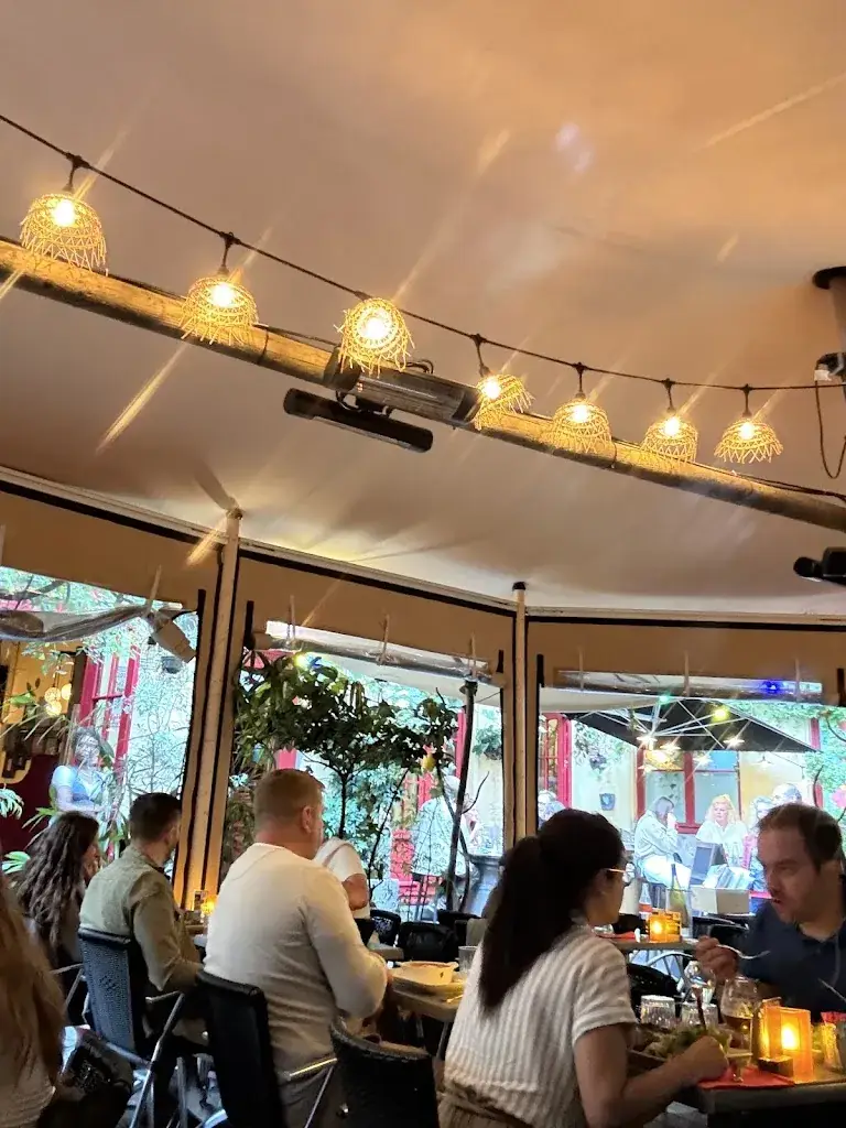 Micaela Stump_Les Compagnons de la Grappe_Lille_review