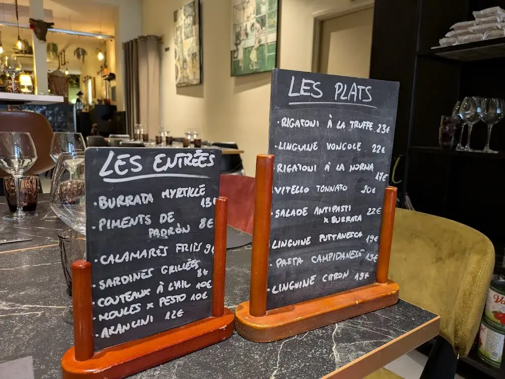 Rachel Raquel Smith_Autour de Vous Lille_Lille_review