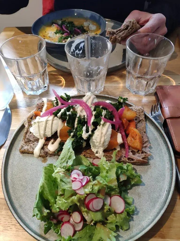 Laurent MERMET-HUSSON_B’Belette_Cruseilles_review