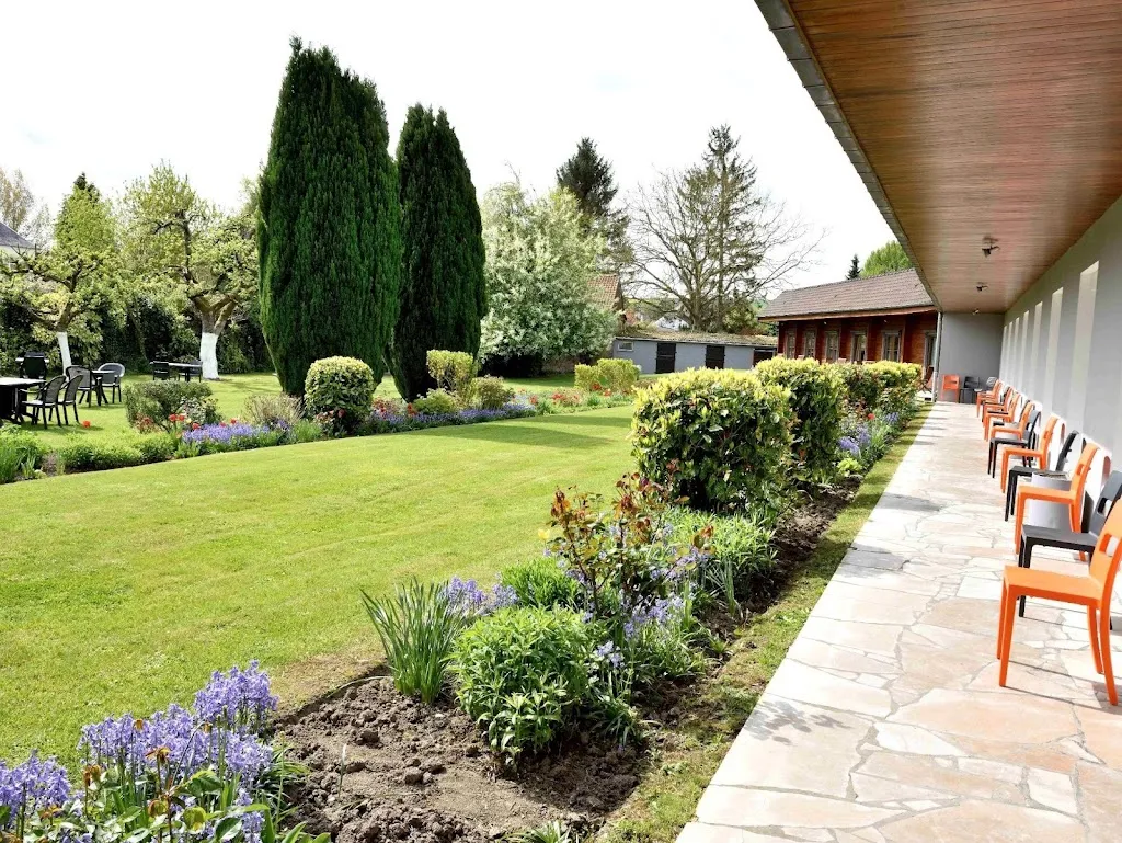 Logis Hôtel les Trois Fontaines_Hesdin-la-Forêt_slider_image_1