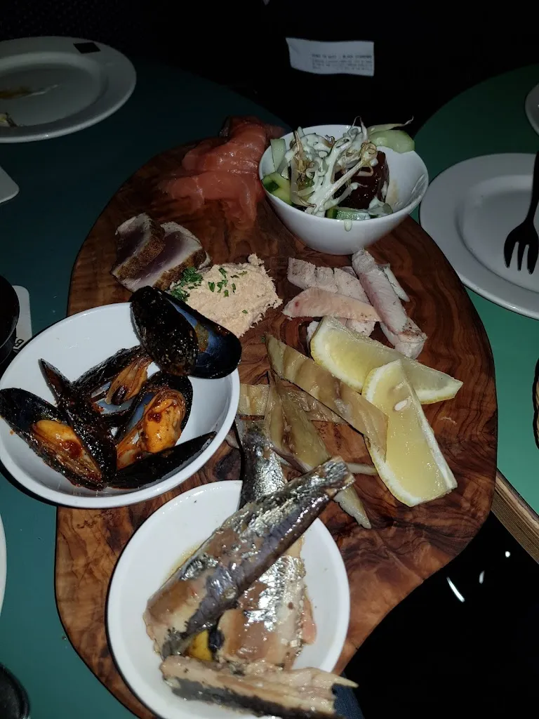 Menu_Grand Café-Restaurant Loos_Netherlands_image_8