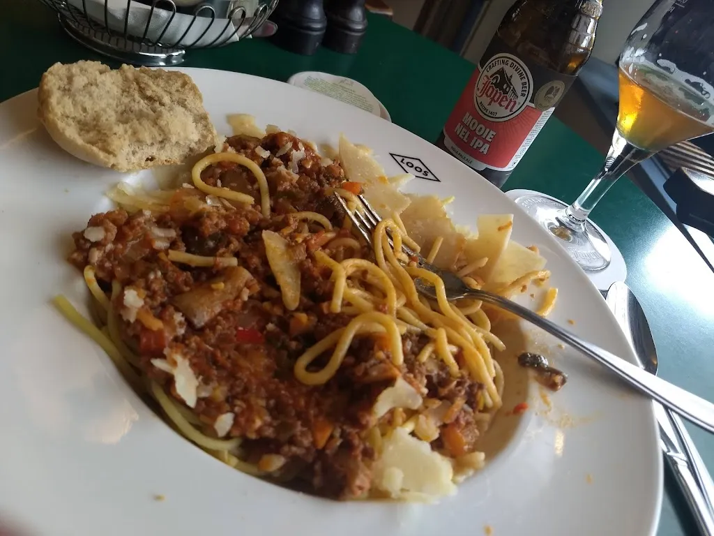 Carlos Vila_Grand Café-Restaurant Loos_Netherlands_review