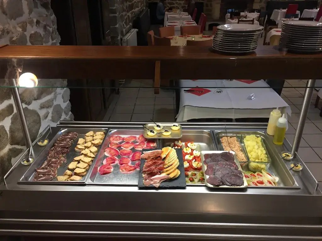 L'Henriette restaurant nouveaux gérants_Auzelles_slider_image_1