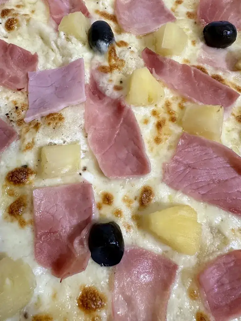 Family pizza Marpent_Marpent_slider_image_1