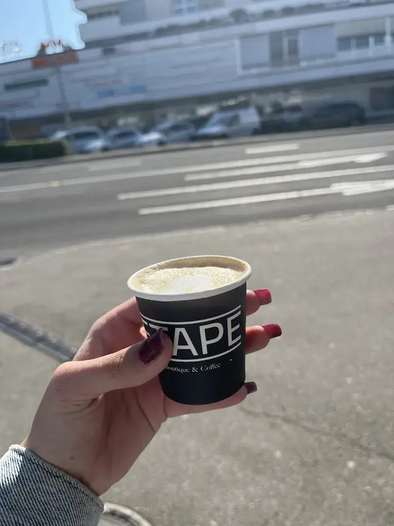 Emma_ETAPE Boutique & coffee Marly_Marly_review