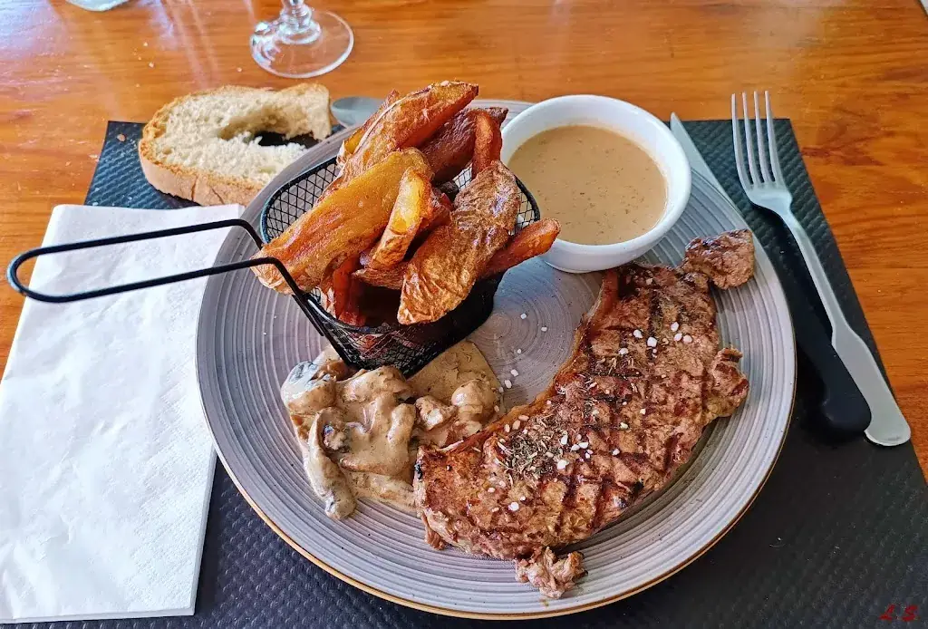 Restaurant & Camping L'Emeraude du Lac, Cunlhat_Cunlhat_slider_image_2