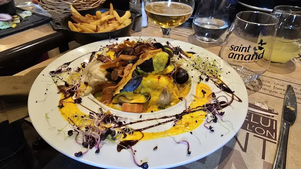 Matias ignacio cortes camus_Entre Terre et Mer_Marquise_review