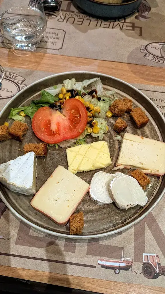 Graham Walton_Entre Terre et Mer_Marquise_review