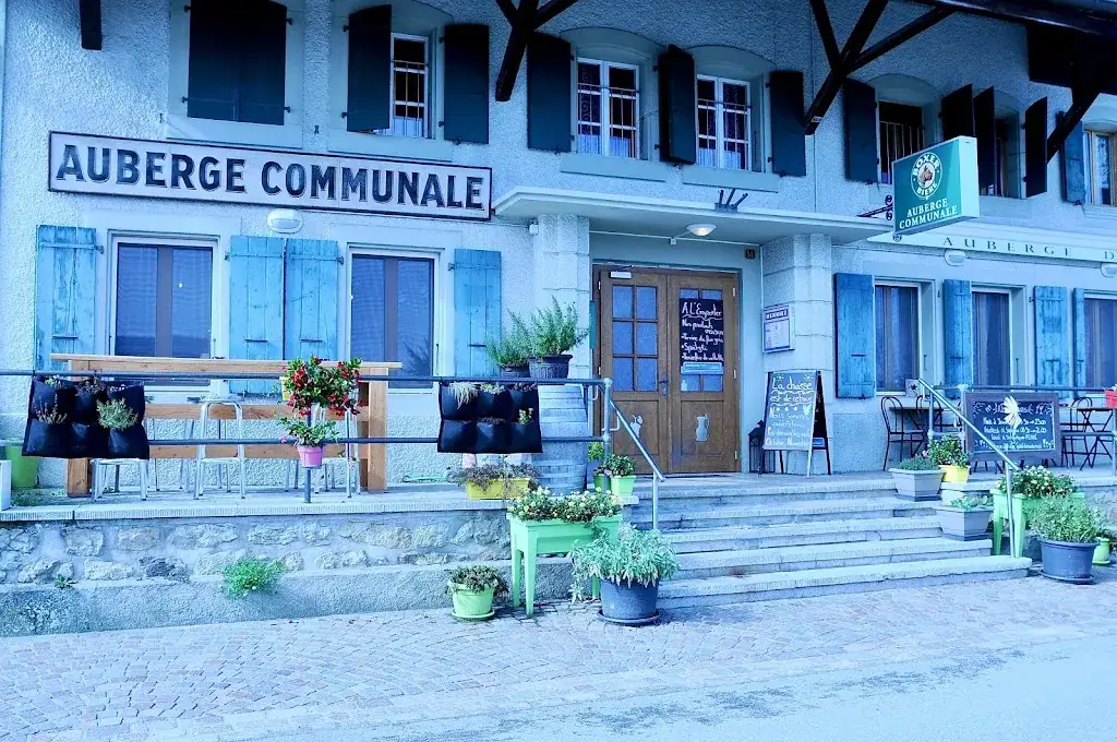 Auberge de Pailly, la Croix-d'or_Pailly_slider_image_1