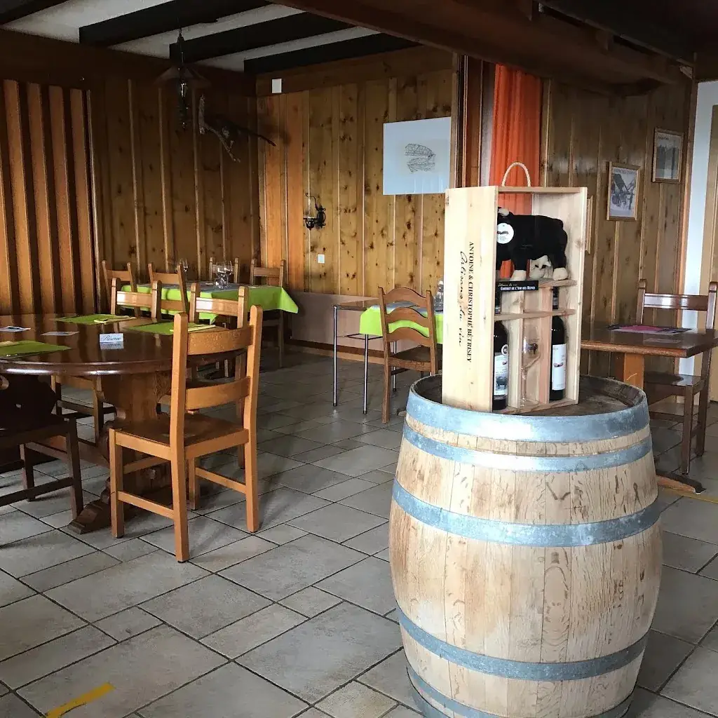 Midi restaurante en Sédeilles