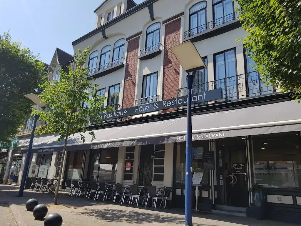 La Basilique Restaurant_Albert_slider_image_3