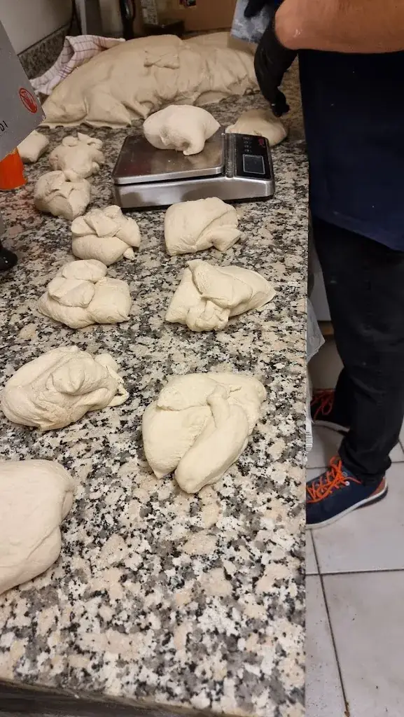 PizzaVillage 🍕_Masny_slider_image_2