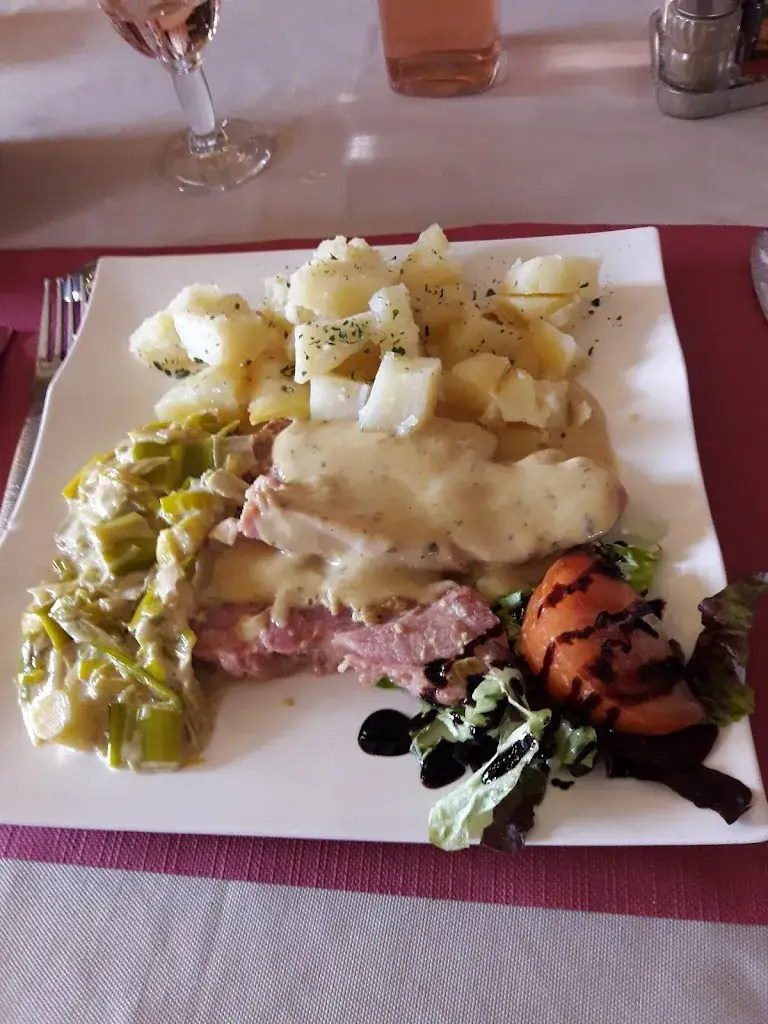 Menu_Château de Montmorency_Montigny-en-Ostrevent_image_2