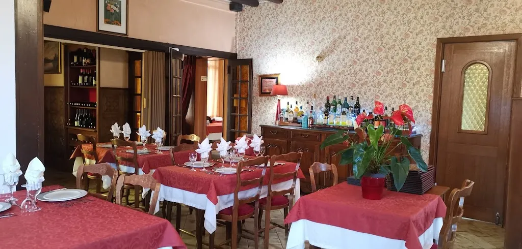 fd. ubik_La Petite France_Crillon_avis