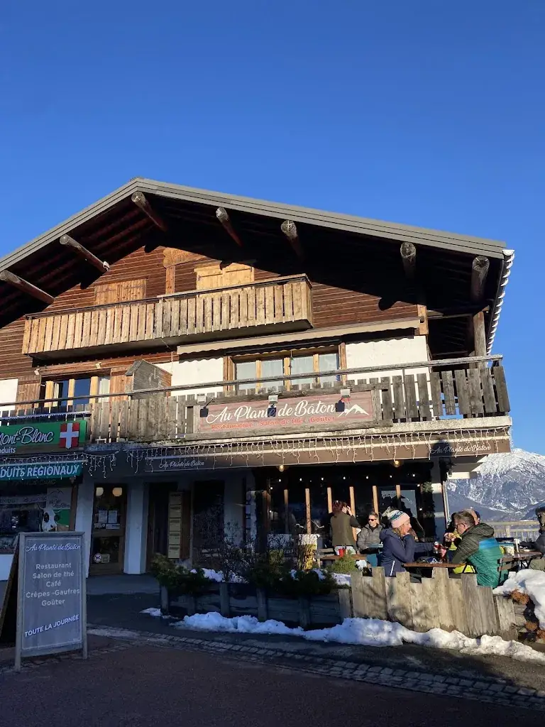 Eva Faullimmel_Au planté de bâton_Combloux_recensione