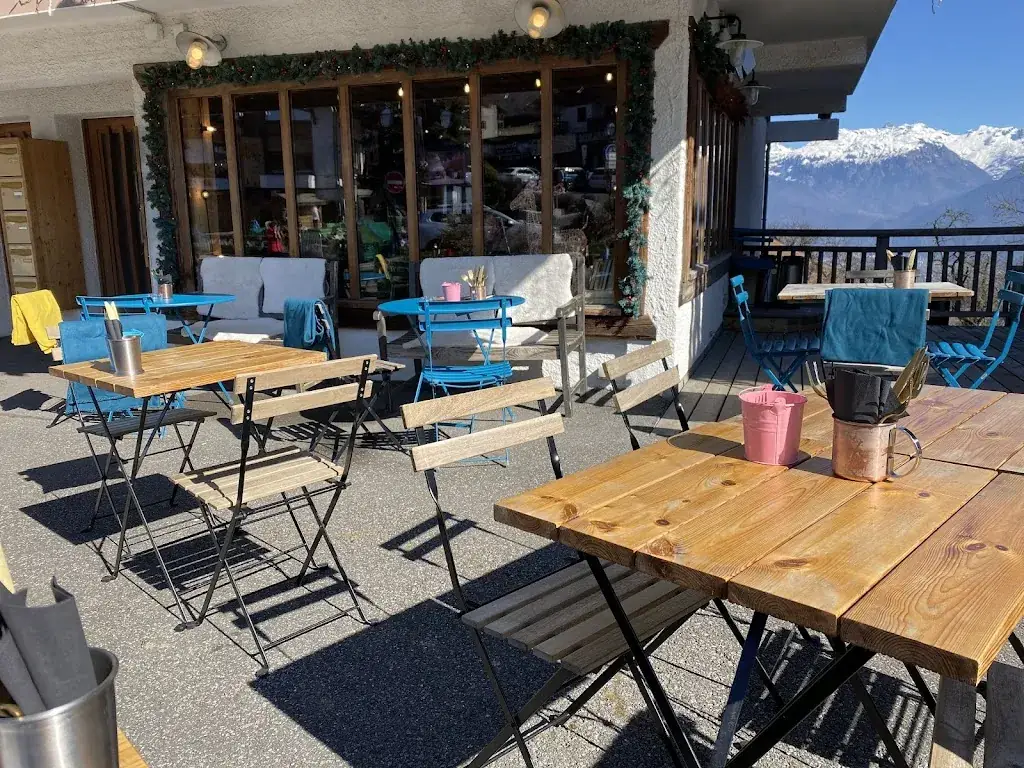 Valentin Le Roux_Au planté de bâton_Combloux_recensione