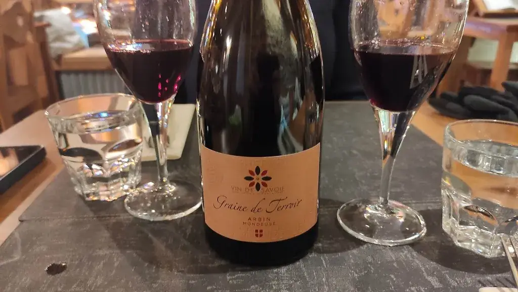 Pekka Tulokas_Au Village_Combloux_review