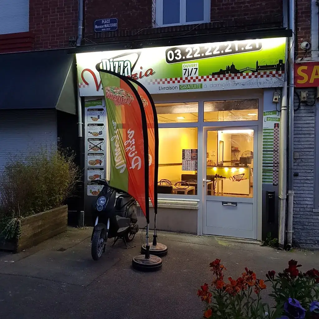 Pizza Venezia_Moreuil_slider_image_3