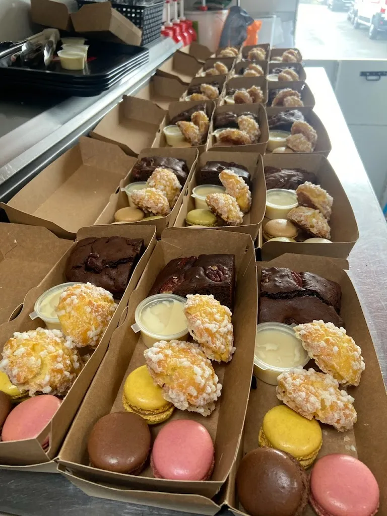 Finest Food Truck_Moreuil_slider_image_3