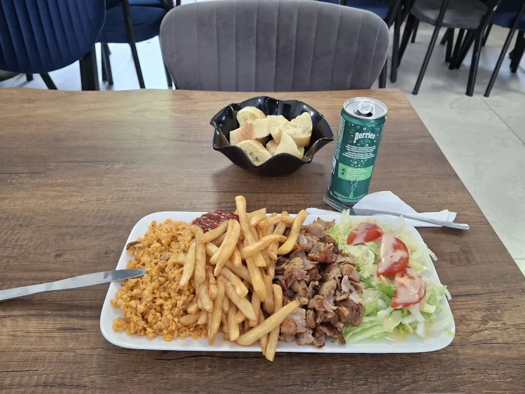 Ezgi Nanteuil-le-haudouin ristorante a Nanteuil-le-Haudouin