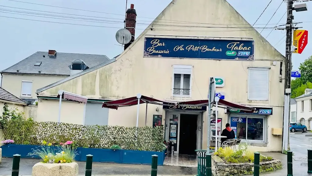 TABAC -BAR - FDJ - PMU - PIZZAS TOUS LES MIDIS. LE PETIT BONHEUR restaurant à Nanteuil-le-Haudouin