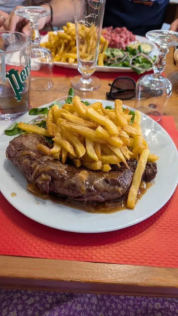 Christelle Parent_Café le Centre_Neuville-Saint-Rémy_review