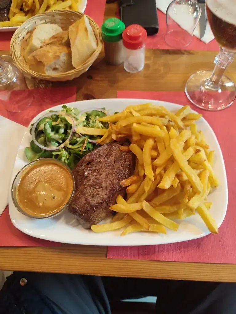 Café le Centre_Neuville-Saint-Rémy_slider_image_2