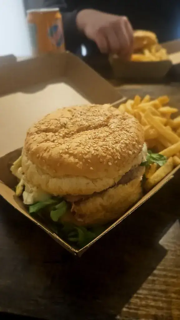 Menu_L artisan burger_Nesles_image_5