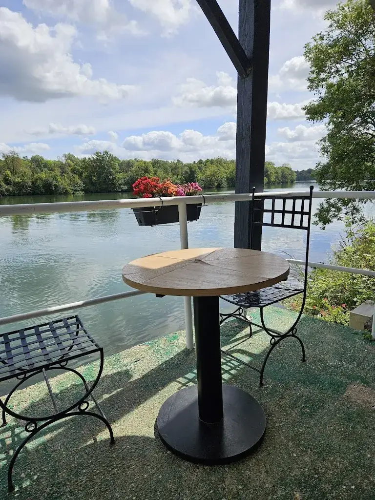 La Tour de Nesle_Saint-Fargeau-Ponthierry_slider_image_1