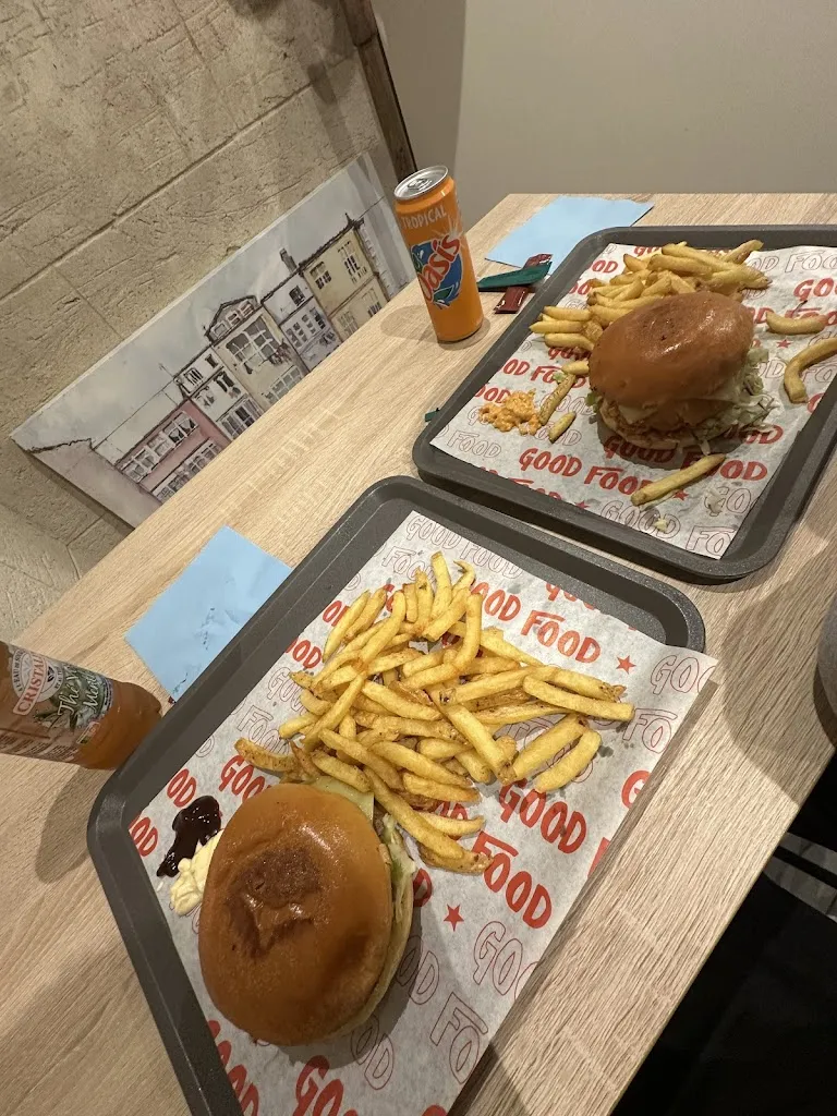 Ness Tv_BURGER AVENUE 🍔🥤🍟 Réouverture le 20 août ! 👨🏽‍🍳_Neuilly-en-Thelle_review