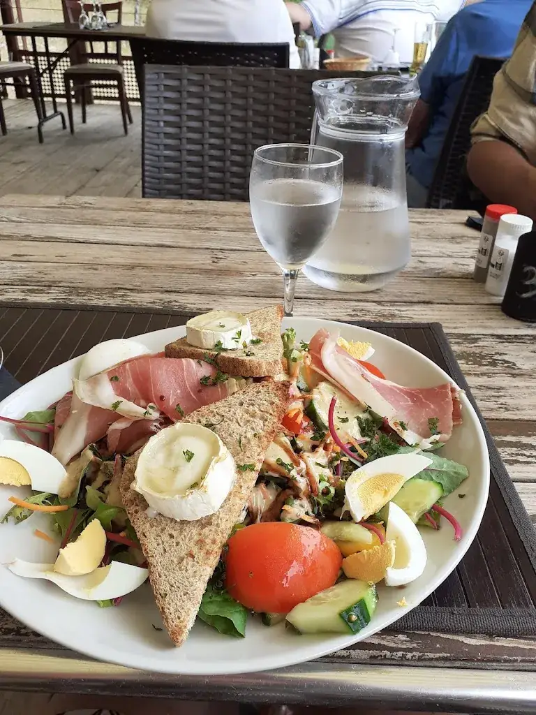 Le Lagon Bleu_Latilly_slider_image_3