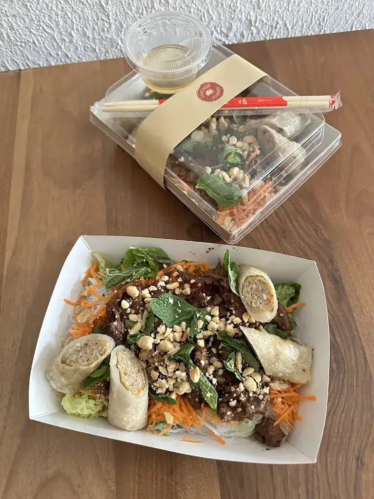 Menu_D'Asie et d'ailleurs traiteur_Neuilly-Saint-Front_image_2