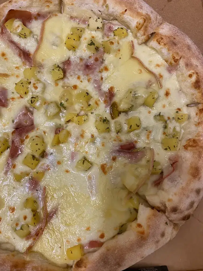 Rachelle Ouweik_GmaPizza_Nogent-sur-Oise_review